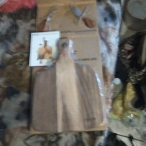 NWOT hecef 3pc Cheese Board with Cheese Knife Sets